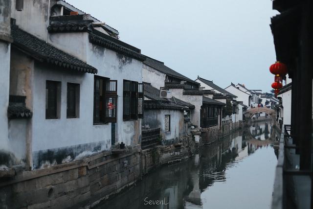 美人鱼游玩